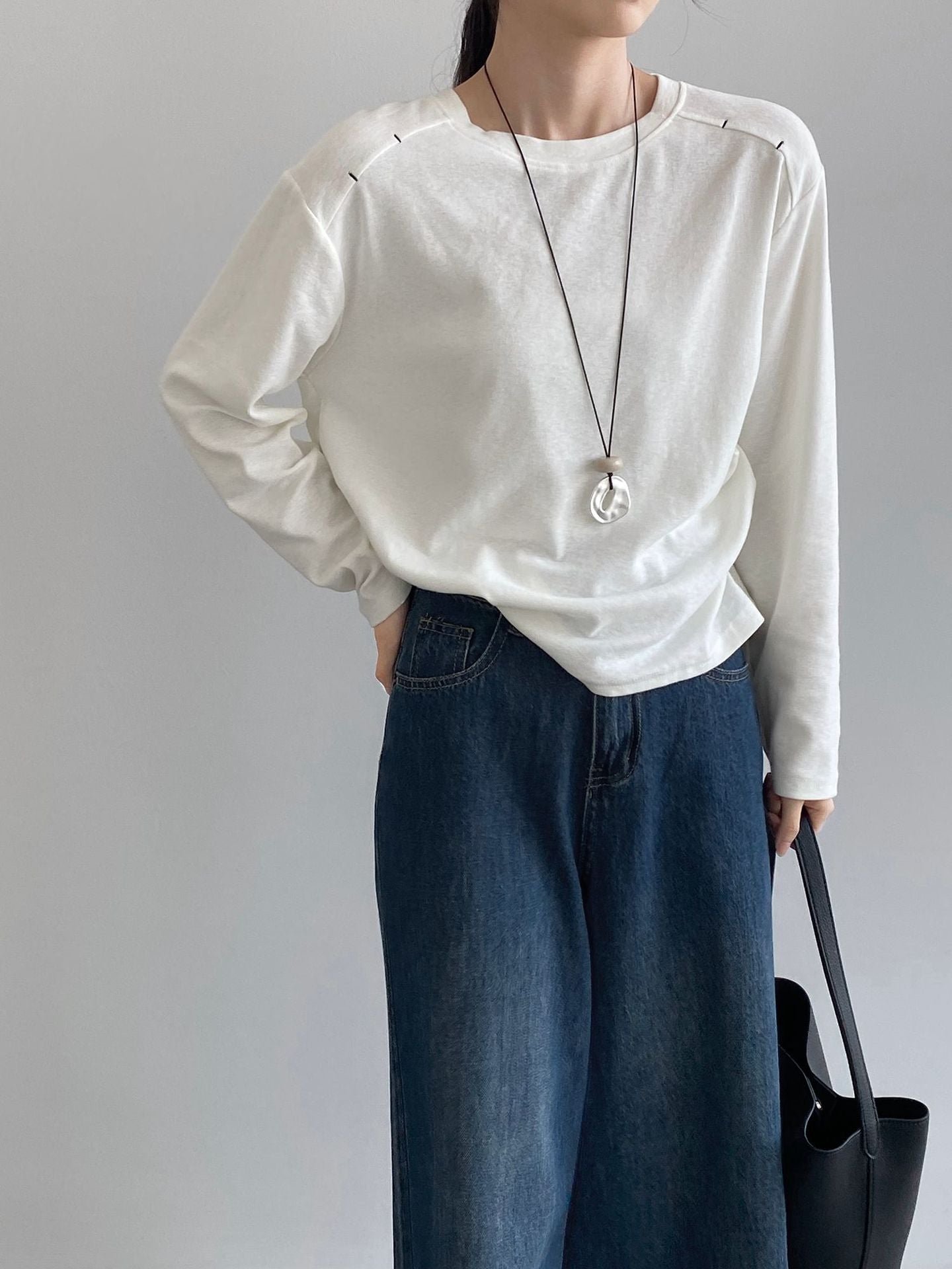 韓系設計款刺繡圓領長袖T恤-4色