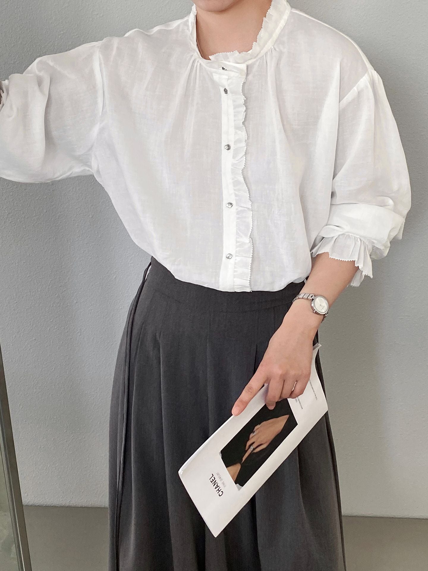 韓系復古木耳花邊領寬鬆喇叭袖苧麻襯衫-2色