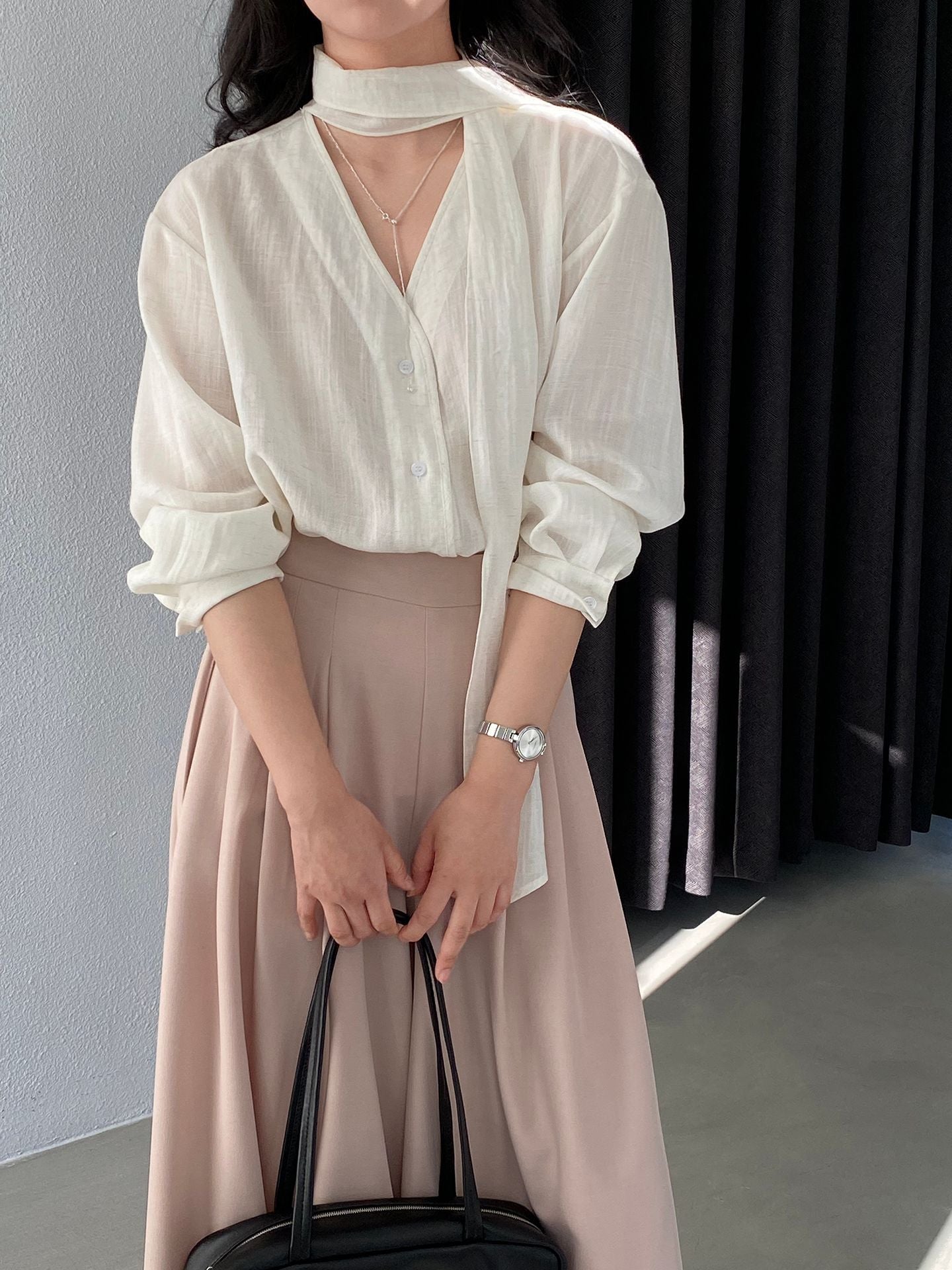 韓系溫柔風繫帶V領簡約氣質百搭襯衫-2色