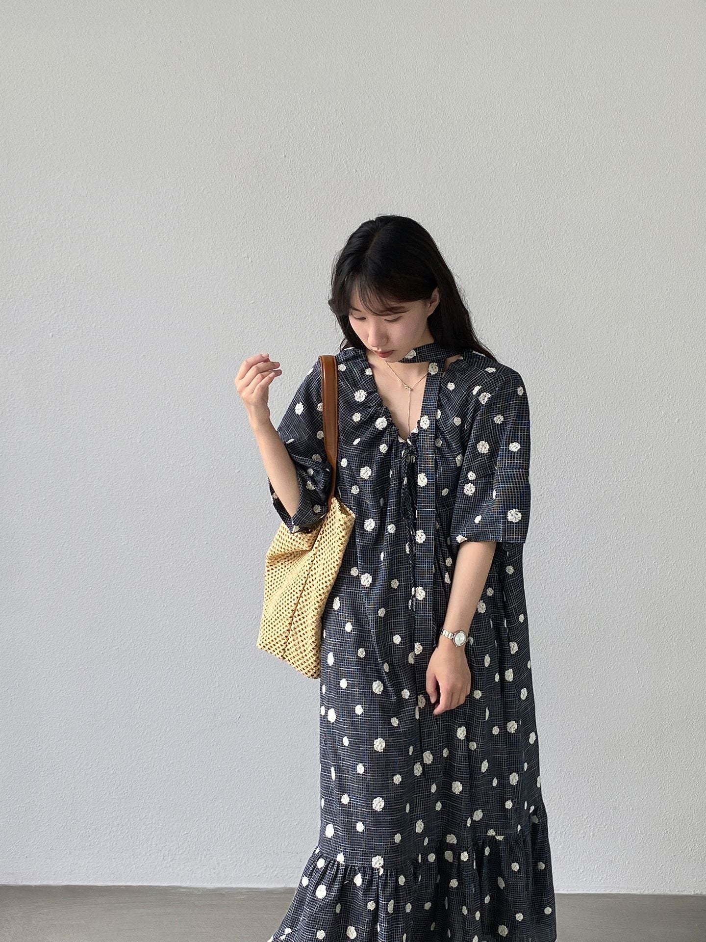 法式刺繡波點慵懶V領短袖長洋裝
