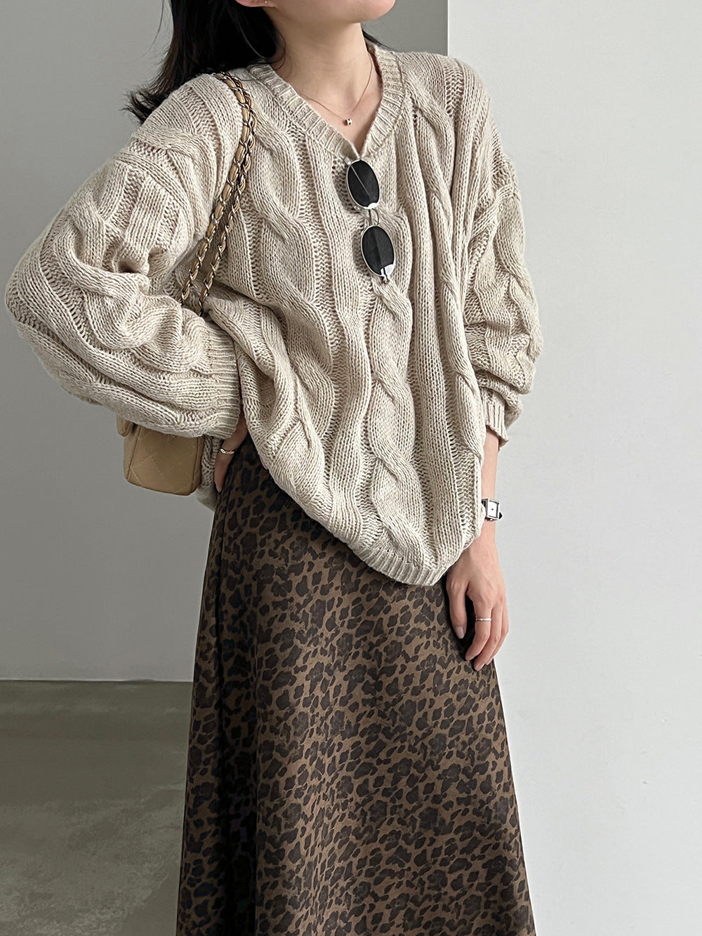 韓系羊毛絞花慵懶風圓領通勤針織毛衣-3色
