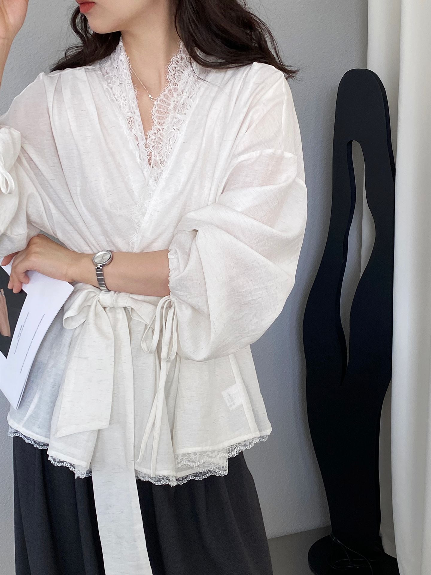 法式氣質蕾絲重工拼接收腰襯衫