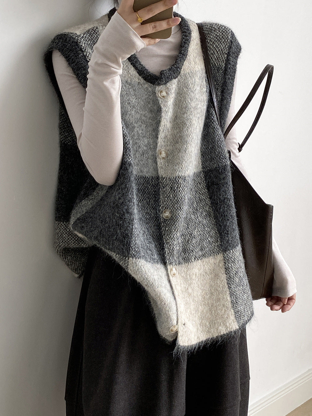 復古撞色格紋寬鬆圓領針織馬甲開衫-2色
