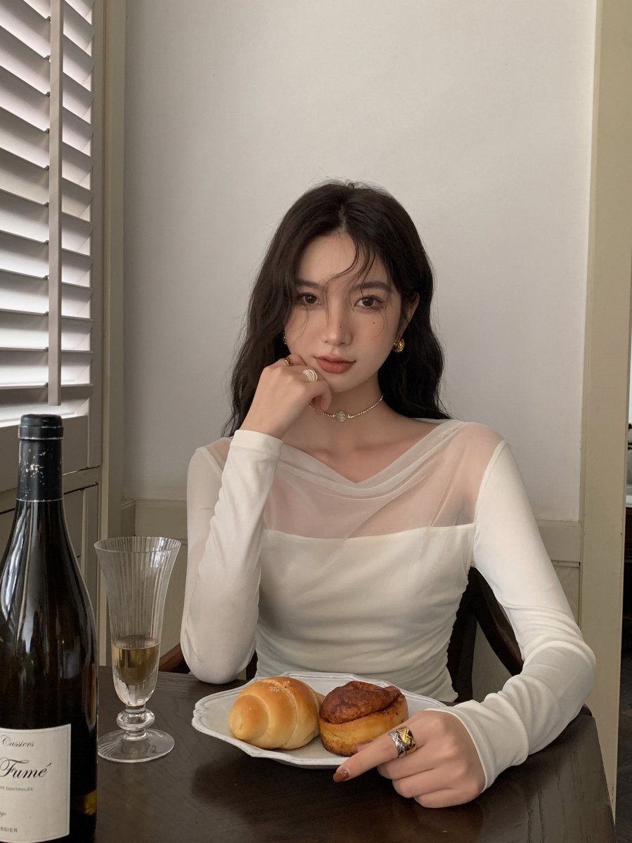 (48H出貨)透膚微彈薄紗性感親膚上衣-2色