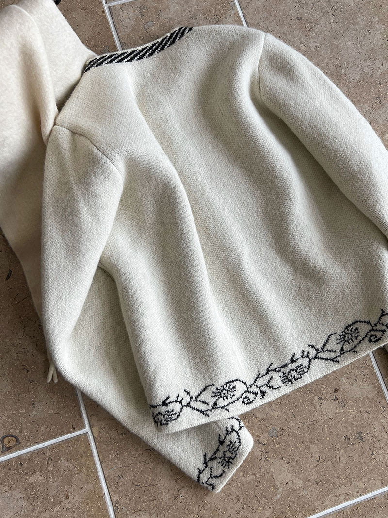 (48H出貨)簡約復古刺繡單排扣針織毛衣開衫