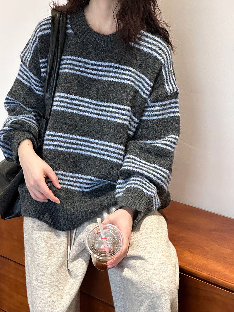 (48H出貨)軟糯慵懶灰藍條紋舒適針織上衣