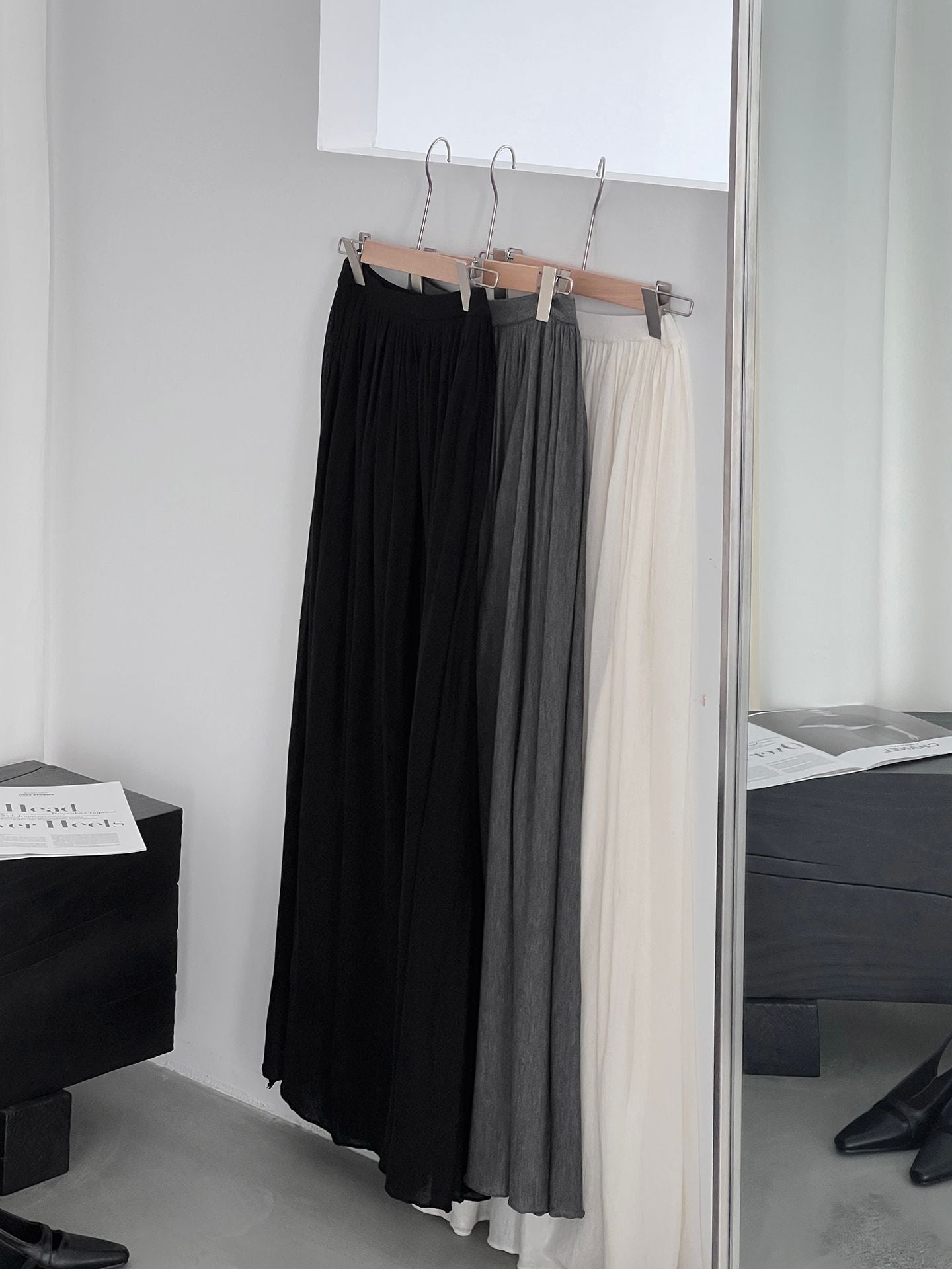 天絲垂墜感氣質優雅百褶半身裙-4色