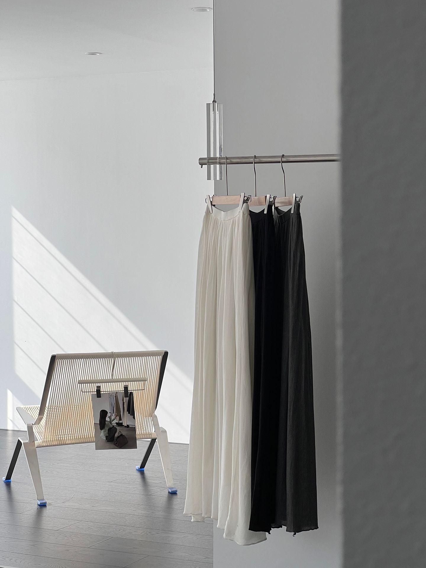 天絲垂墜感氣質優雅百褶半身裙-4色