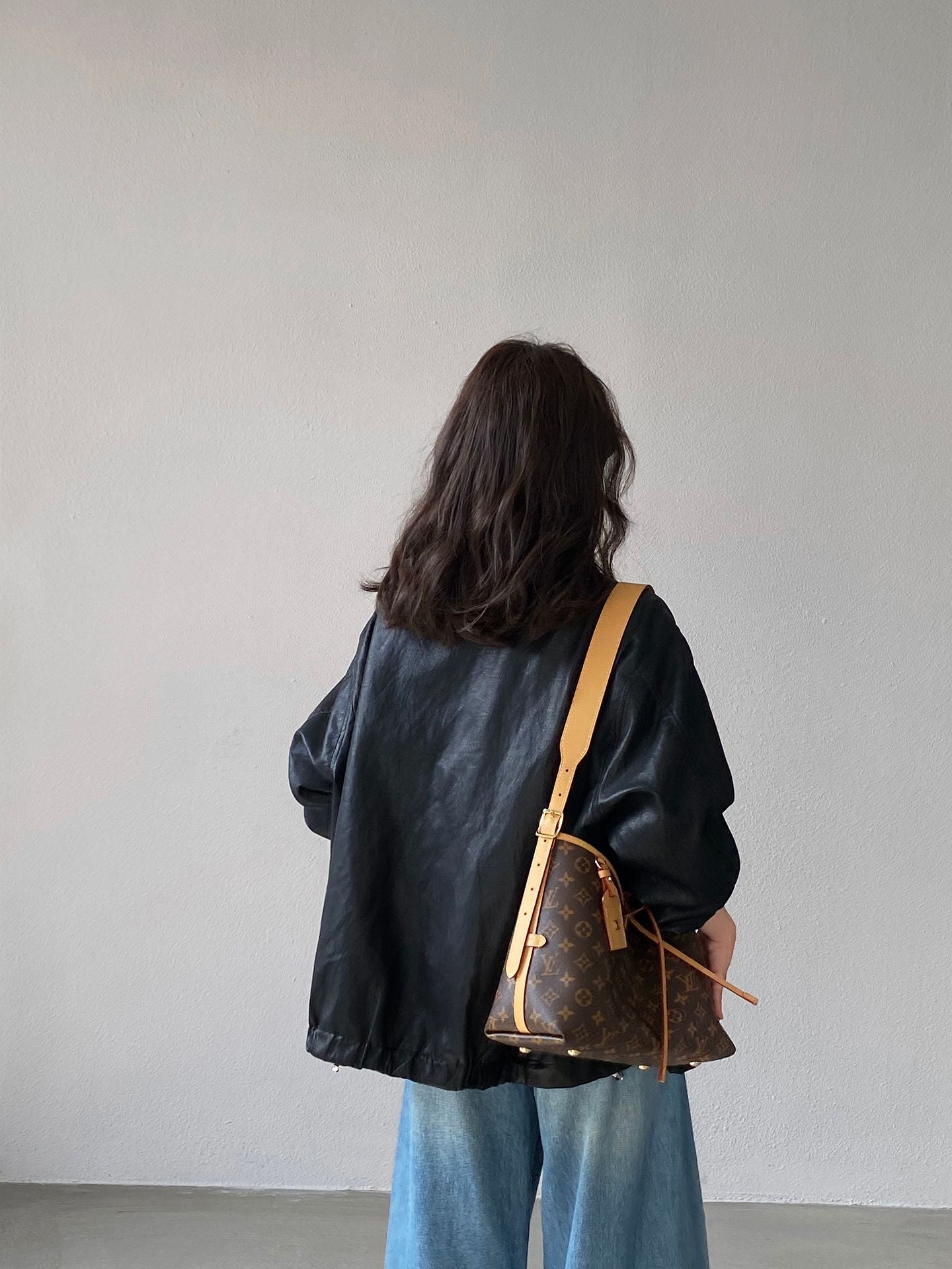 復古蛋白皮設計感短款PU皮衣夾克外套-2色