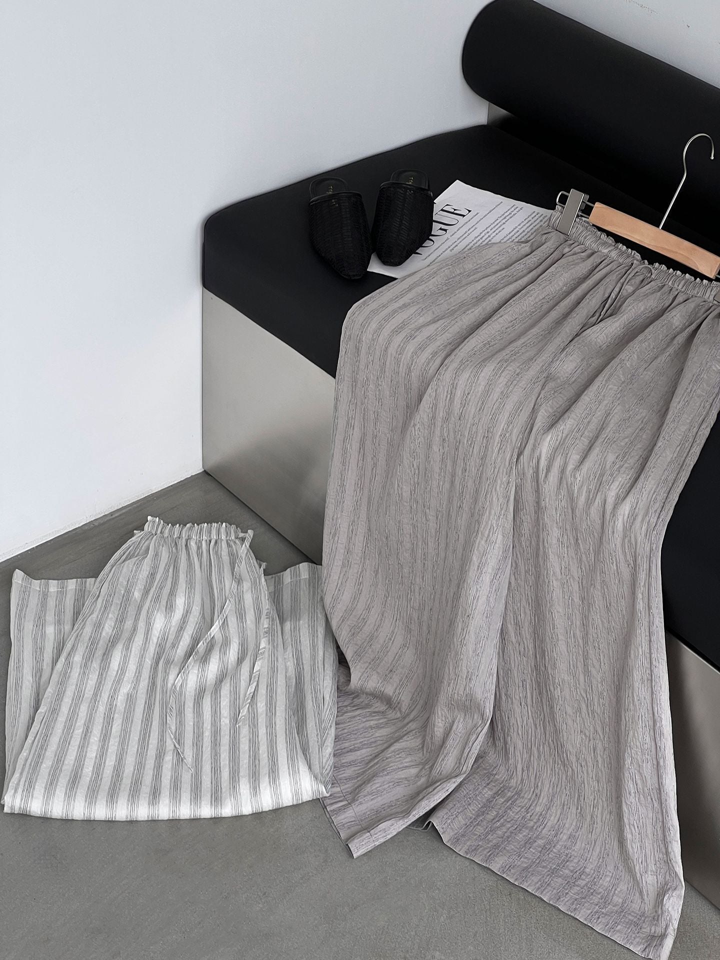 天絲麻條紋高腰闊腿休閒褲-2色