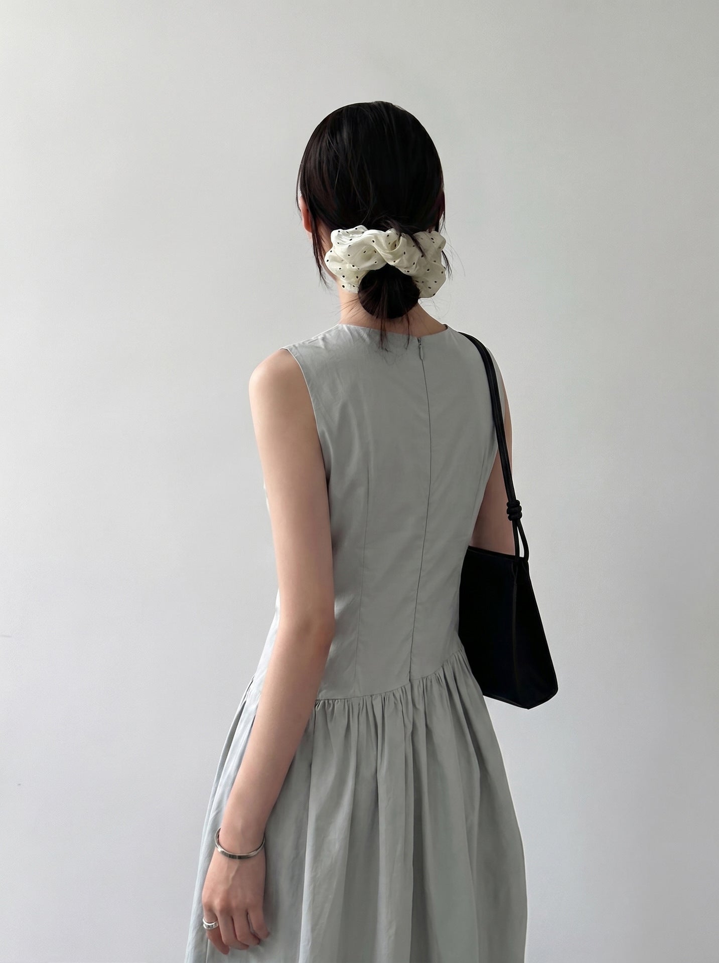 韓系慵懶風收腰顯瘦花苞綁帶背心洋裝-3色