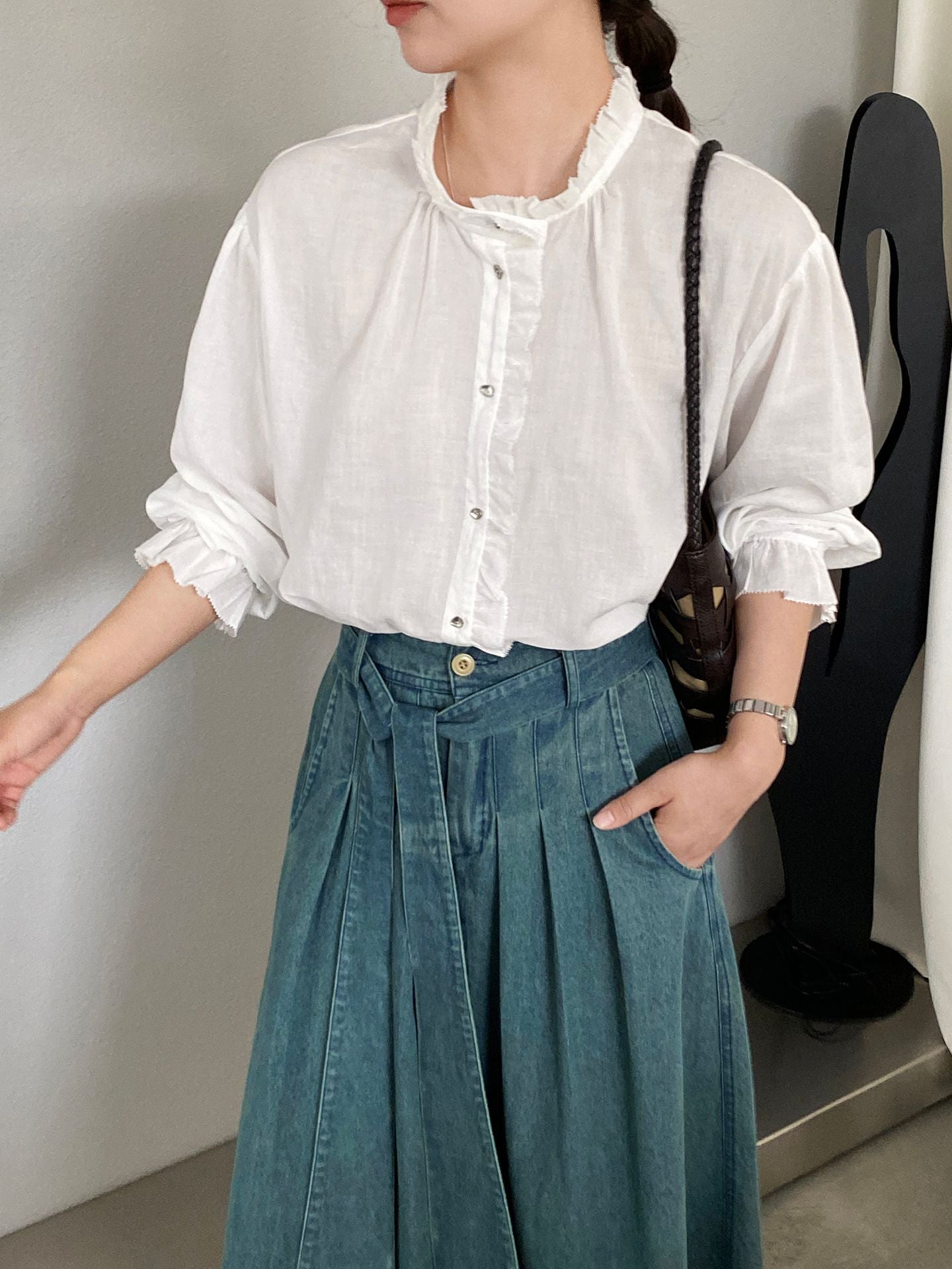 韓系復古木耳花邊領寬鬆喇叭袖苧麻襯衫-2色