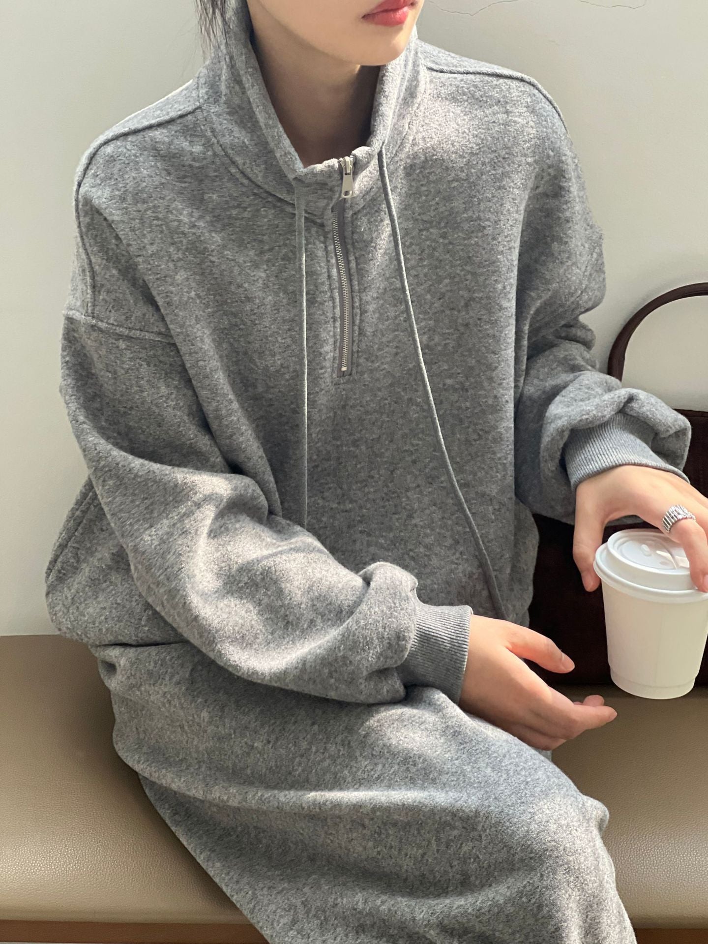 (48H出貨)韓系落肩立領加絨加厚衛衣＋休閒衛褲-兩件式套裝-2色