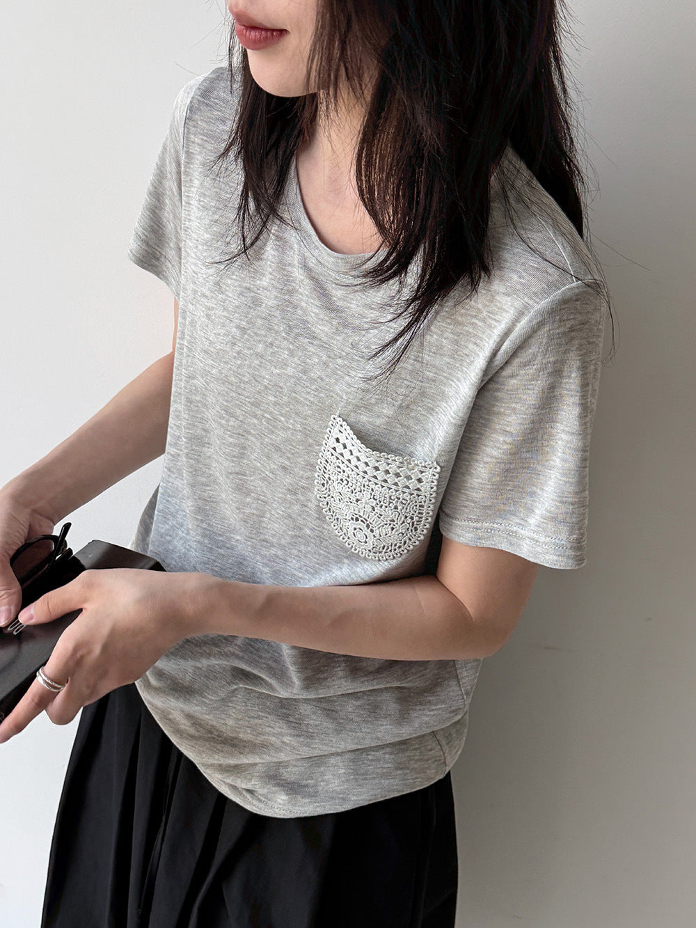 韓系蕾絲刺繡口袋寬鬆透氣短袖T恤-3色