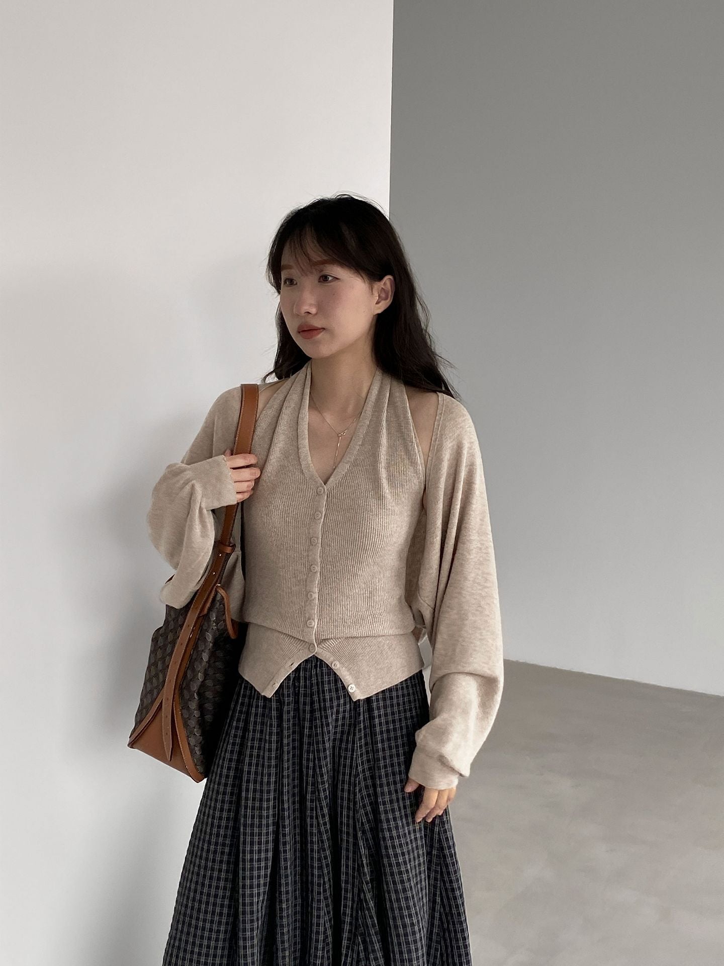 韓系低飽和顯瘦掛脖背心＋針織開衫-兩件式套裝-7色