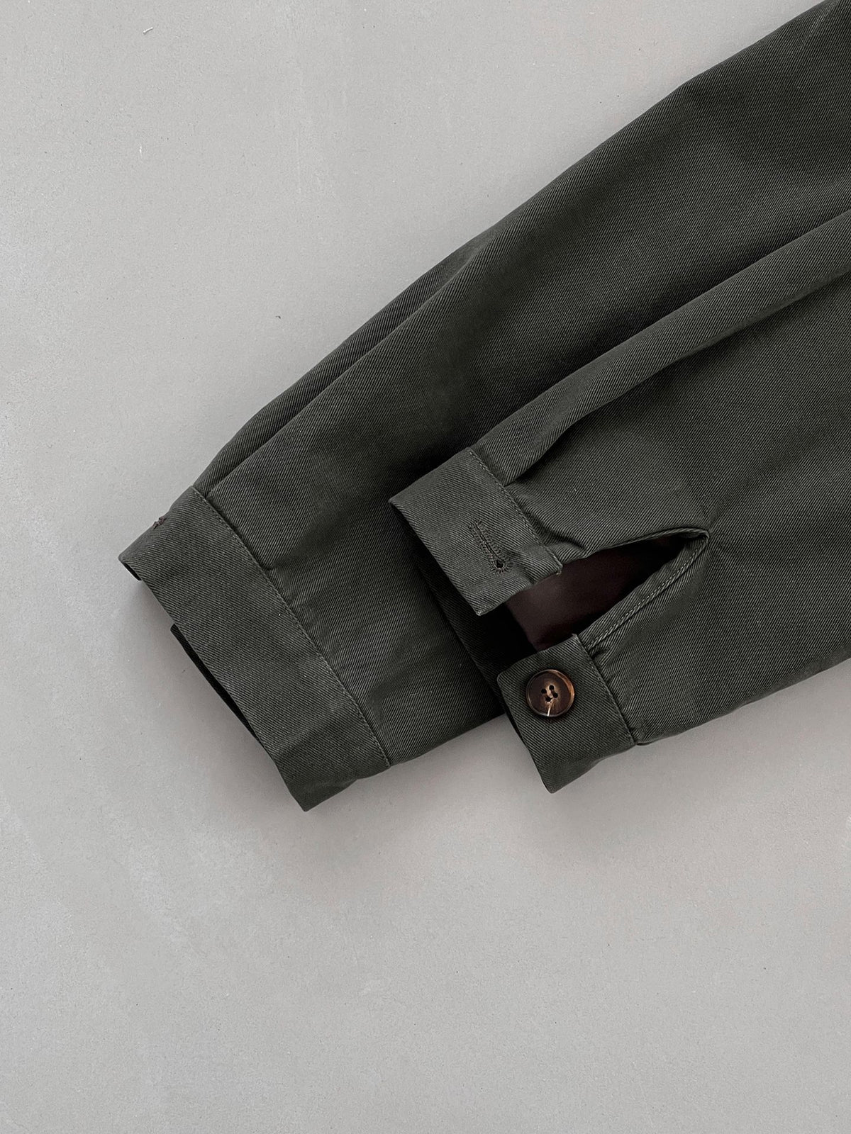 復古刺繡工裝風衣立領長袖外套-2色