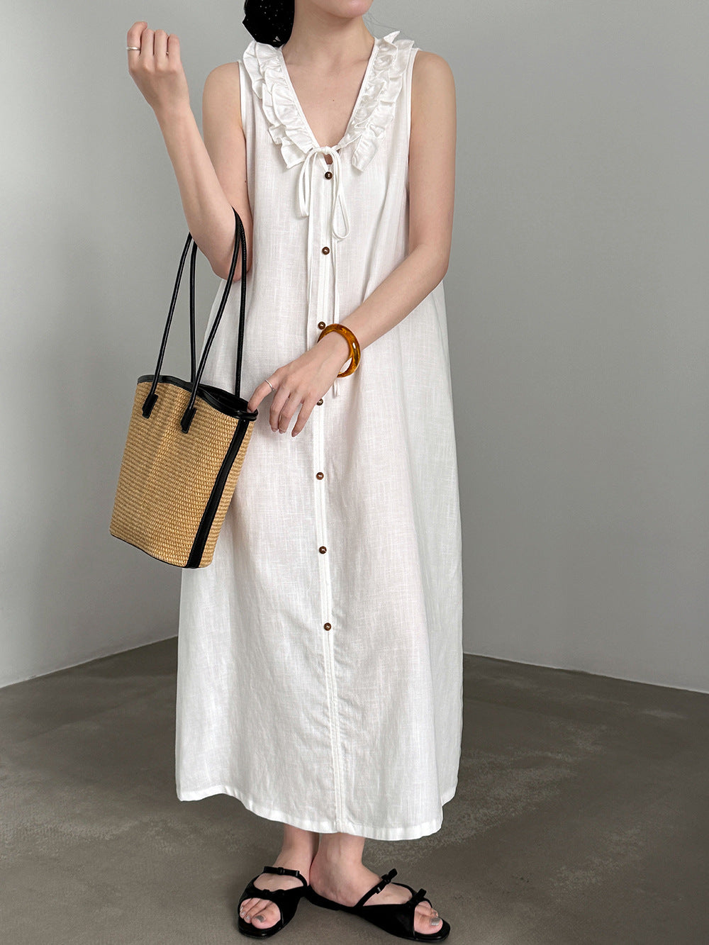 木耳邊V領抽繩收腰無袖直筒洋裝-2色