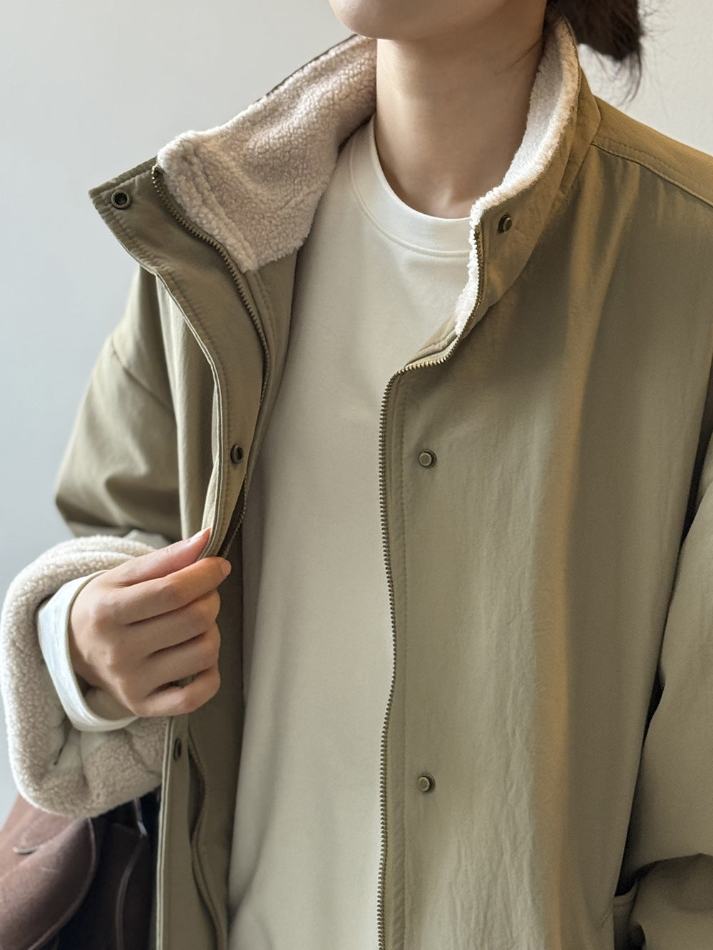 韓系設計感立領羊羔毛工裝保暖派克外套-2色