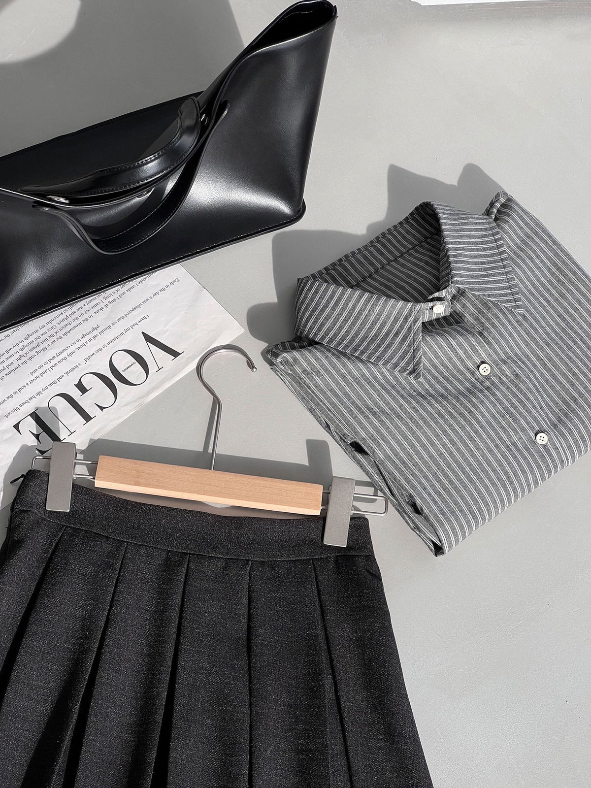 韓系氣質雙門襟馬甲外套＋百褶半身裙-兩件式套裝