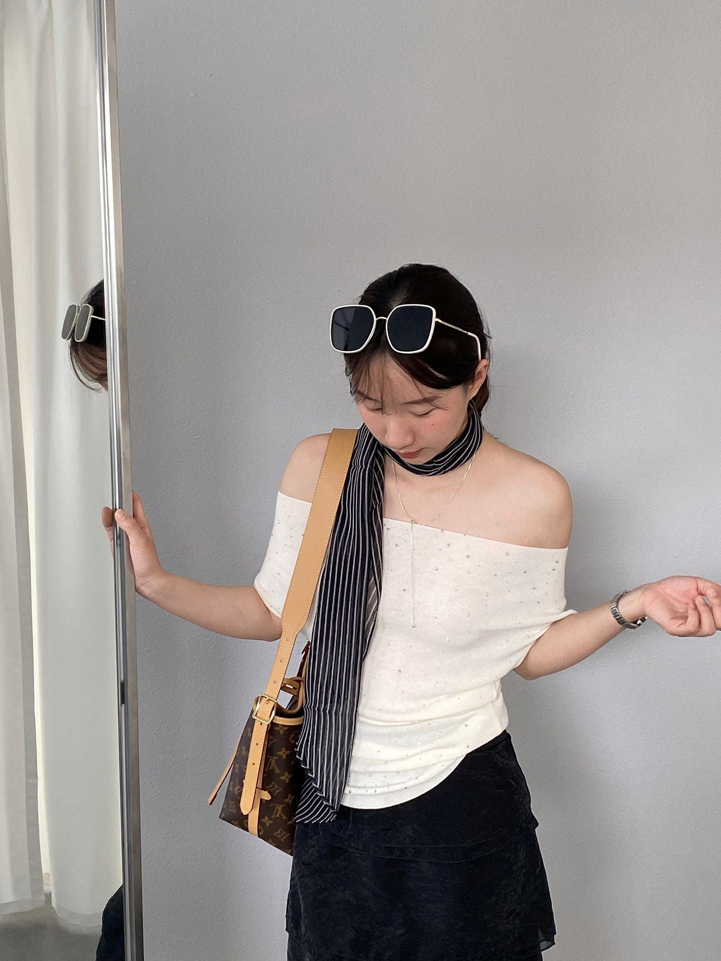 韓系木耳邊溫柔下襬蕾絲花邊壓褶短款半身裙Y752