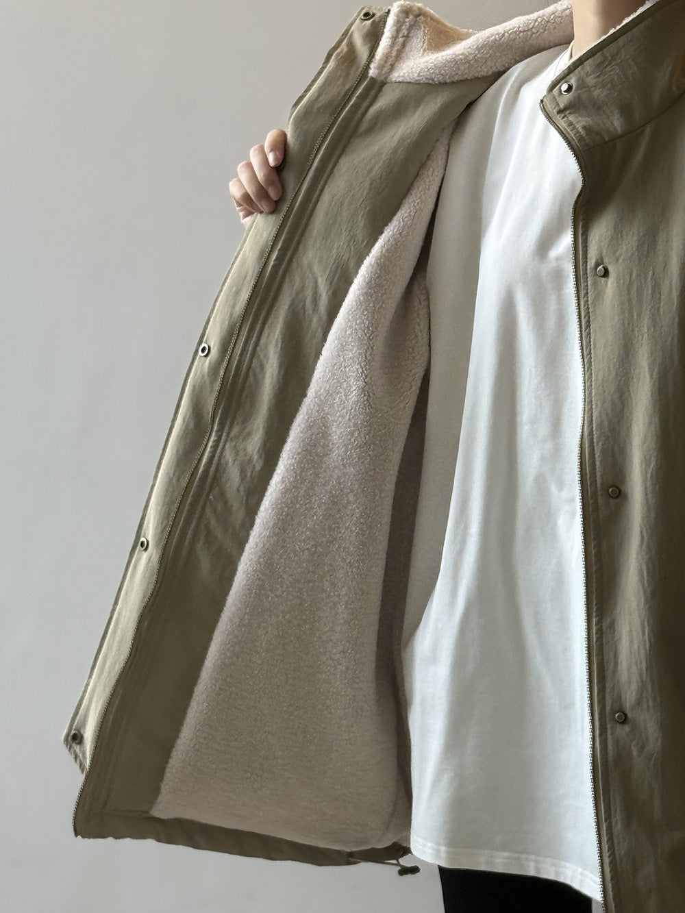 韓系設計感立領羊羔毛工裝保暖派克外套-2色