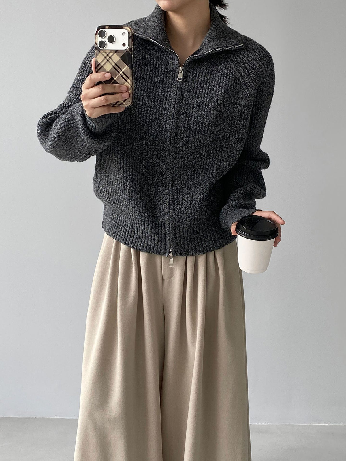 復古高級感翻領拉鍊坑條針織開衫-3色