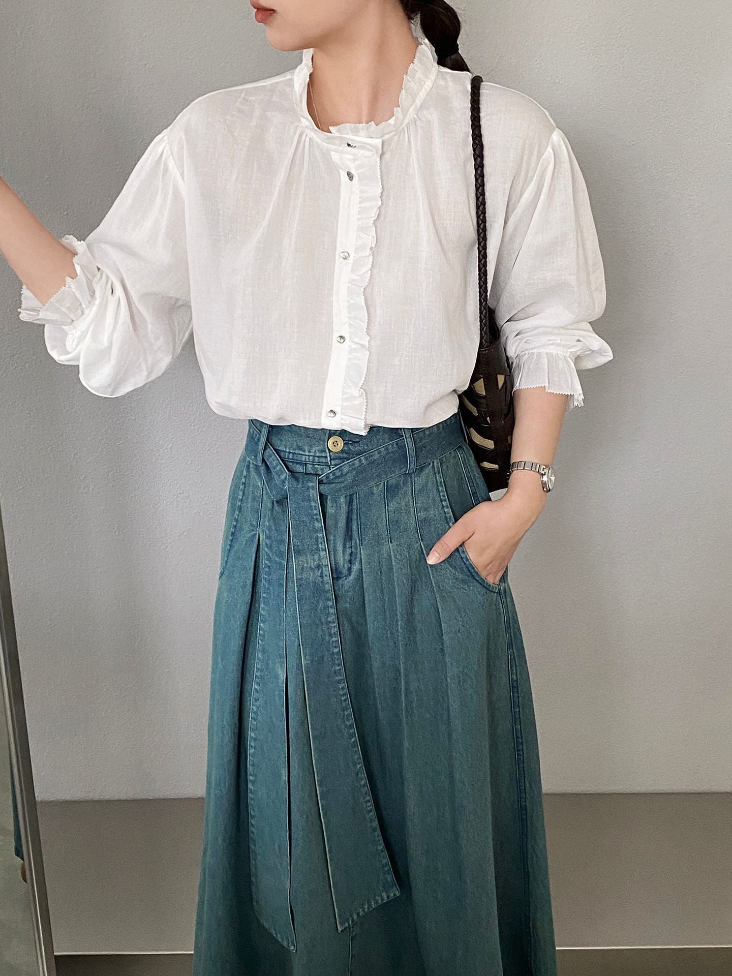 韓系復古木耳花邊領寬鬆喇叭袖苧麻襯衫-2色