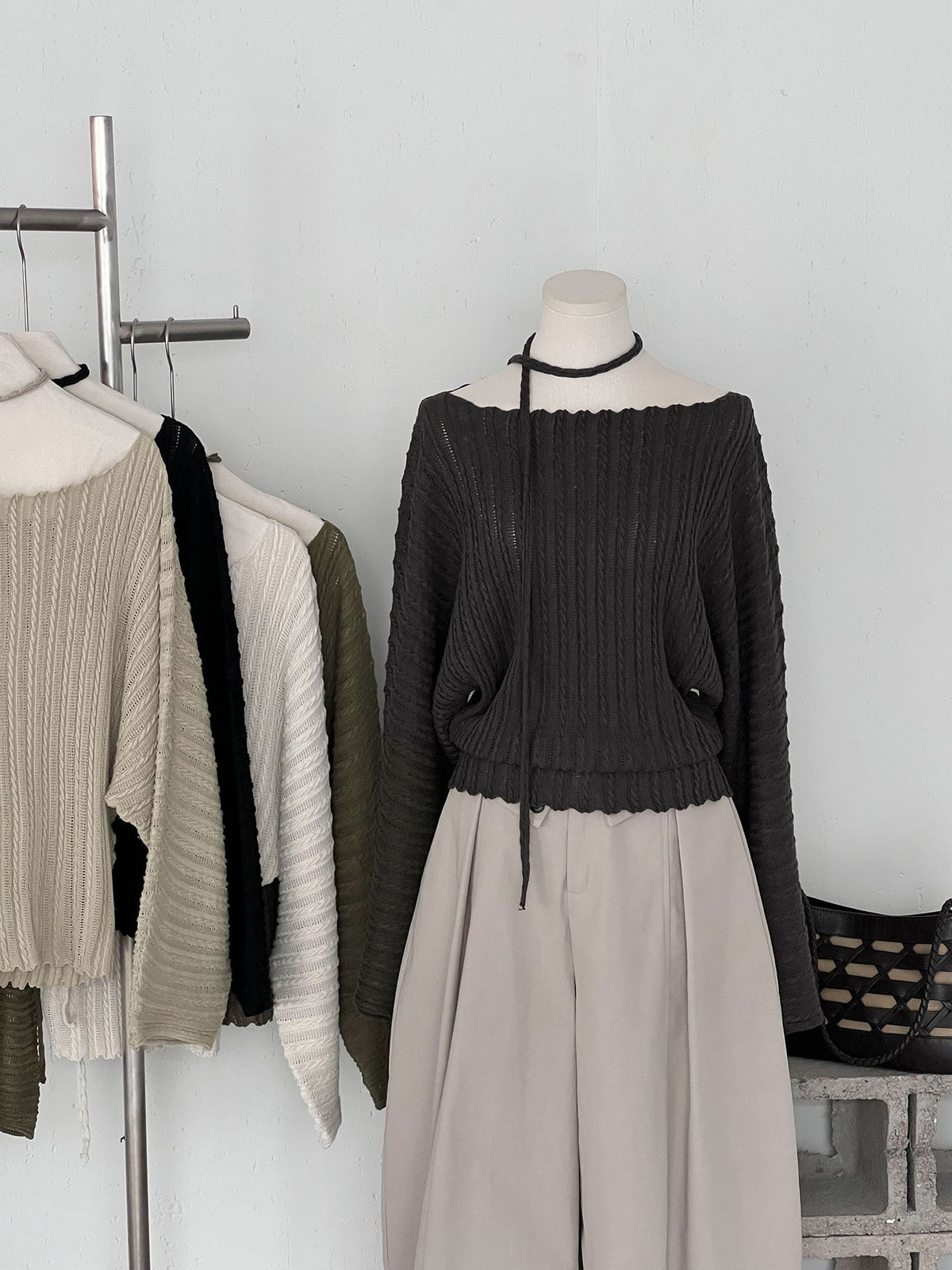 羊毛慵懶風斜肩飄帶長袖針織上衣-5色
