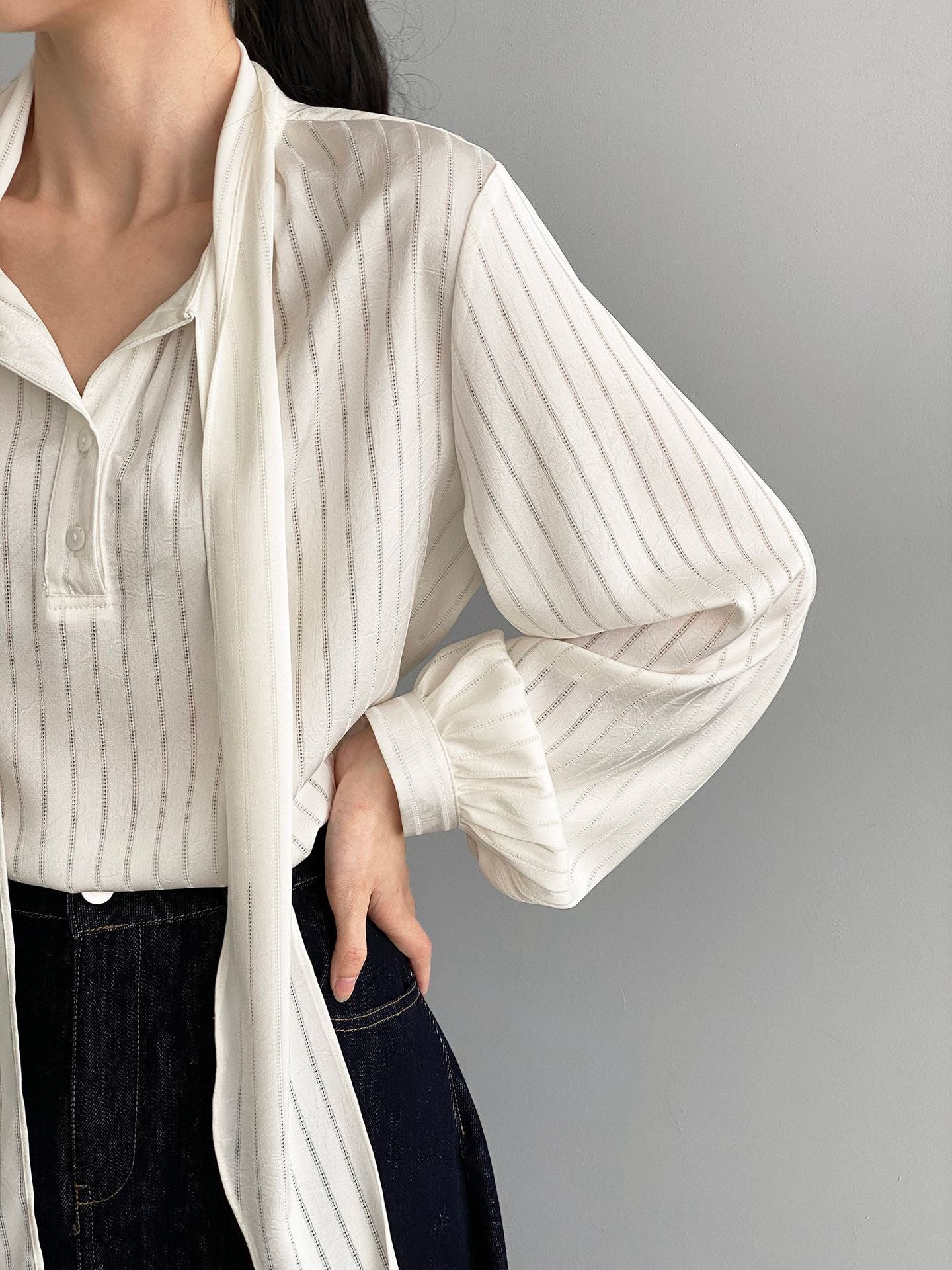 韓系光澤感親膚垂感通勤簡約飄帶條紋襯衫