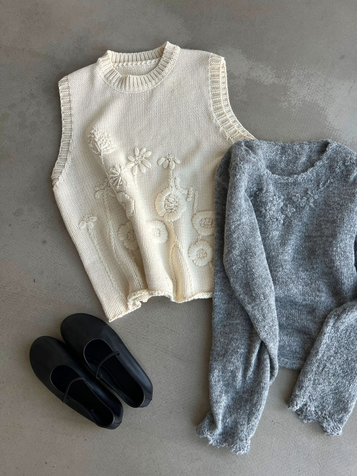 韓系立體刺繡花疊穿針織馬甲背心