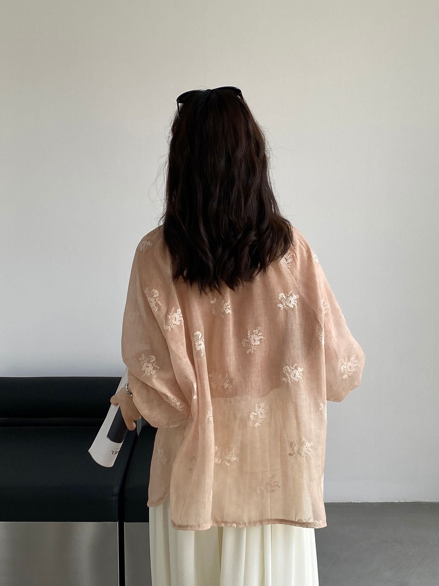 重工刺繡圓領抽繩繫帶燈籠袖防曬罩衫