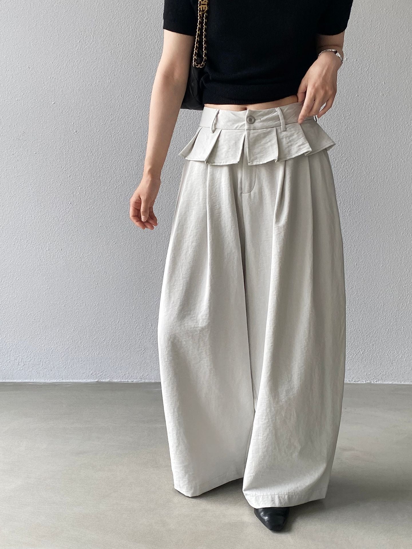 韓系小衆花邊百褶腰頭鬆弛感屁簾休閒褲-2色