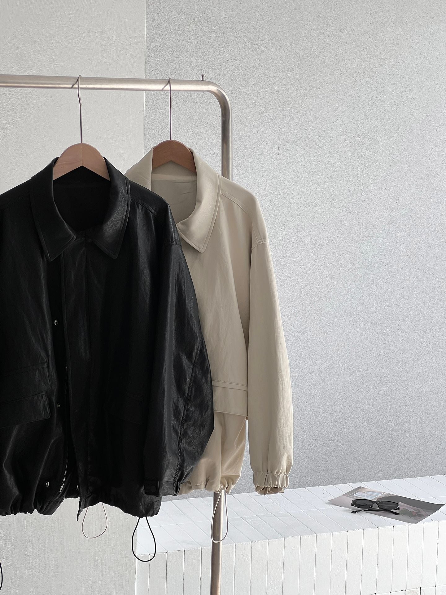 復古蛋白皮設計感短款PU皮衣夾克外套-2色