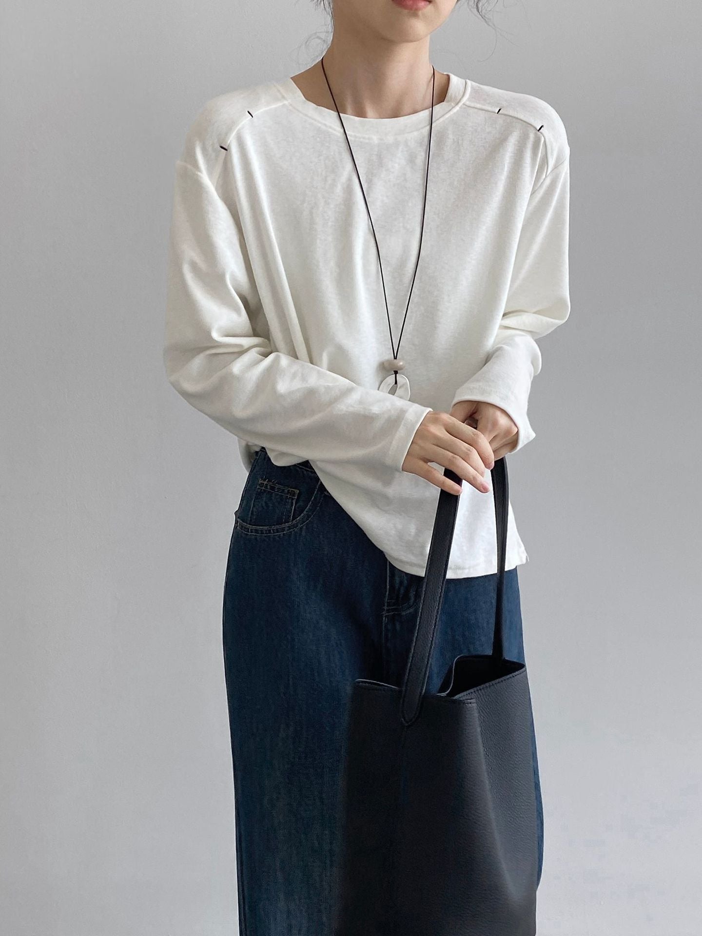 韓系設計款刺繡圓領長袖T恤-4色