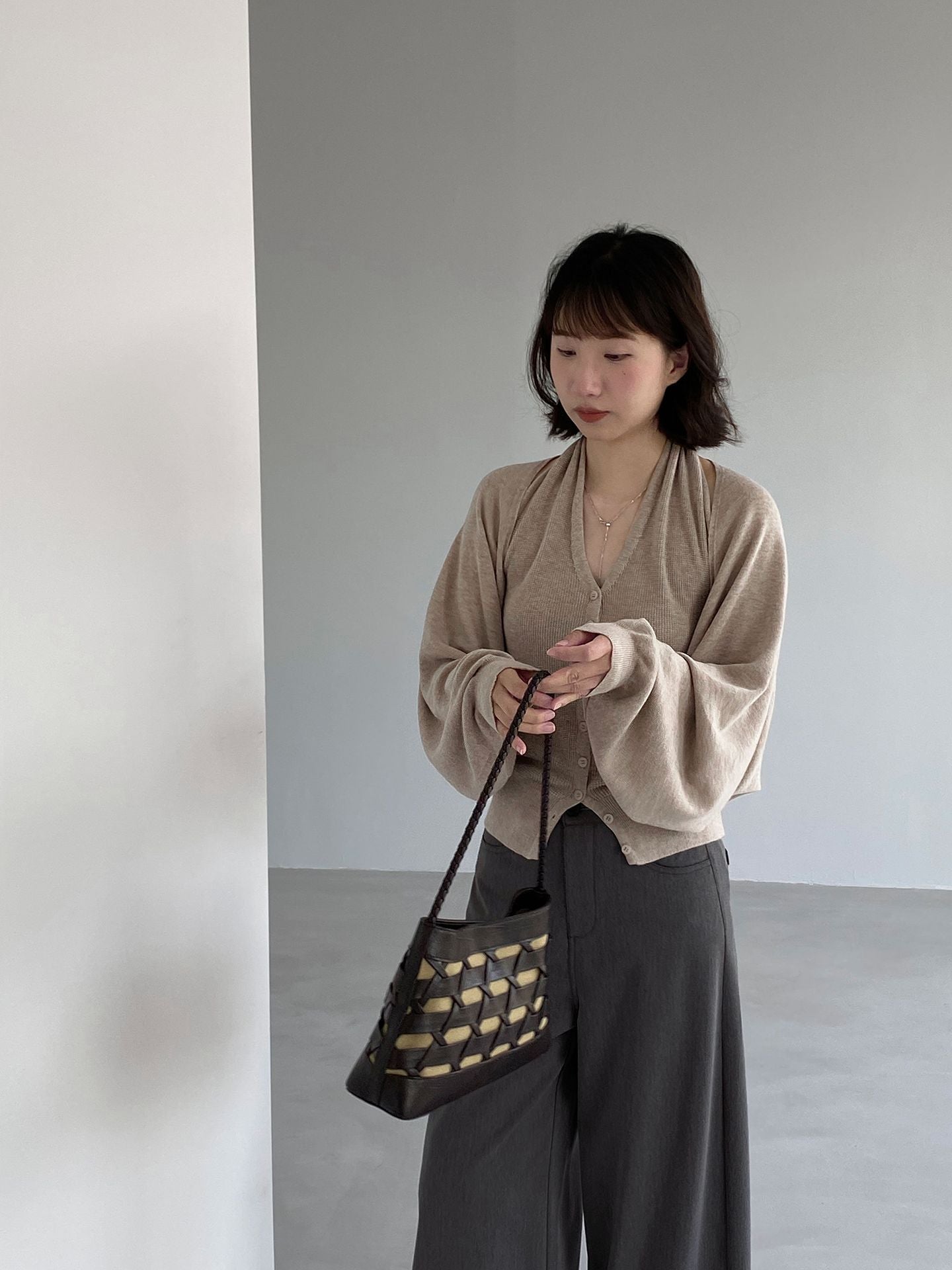 韓系低飽和顯瘦掛脖背心＋針織開衫-兩件式套裝-7色
