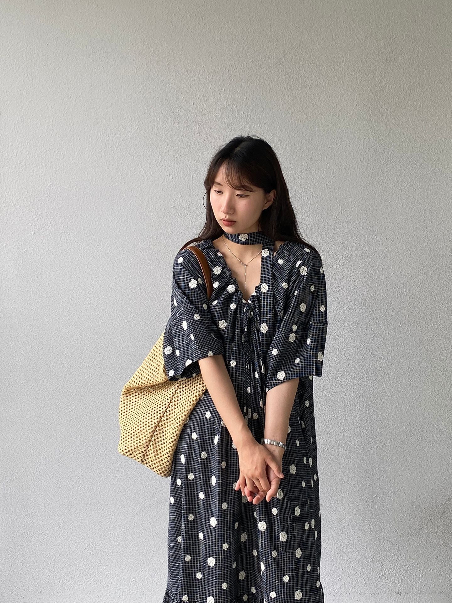 法式刺繡波點慵懶V領短袖長洋裝