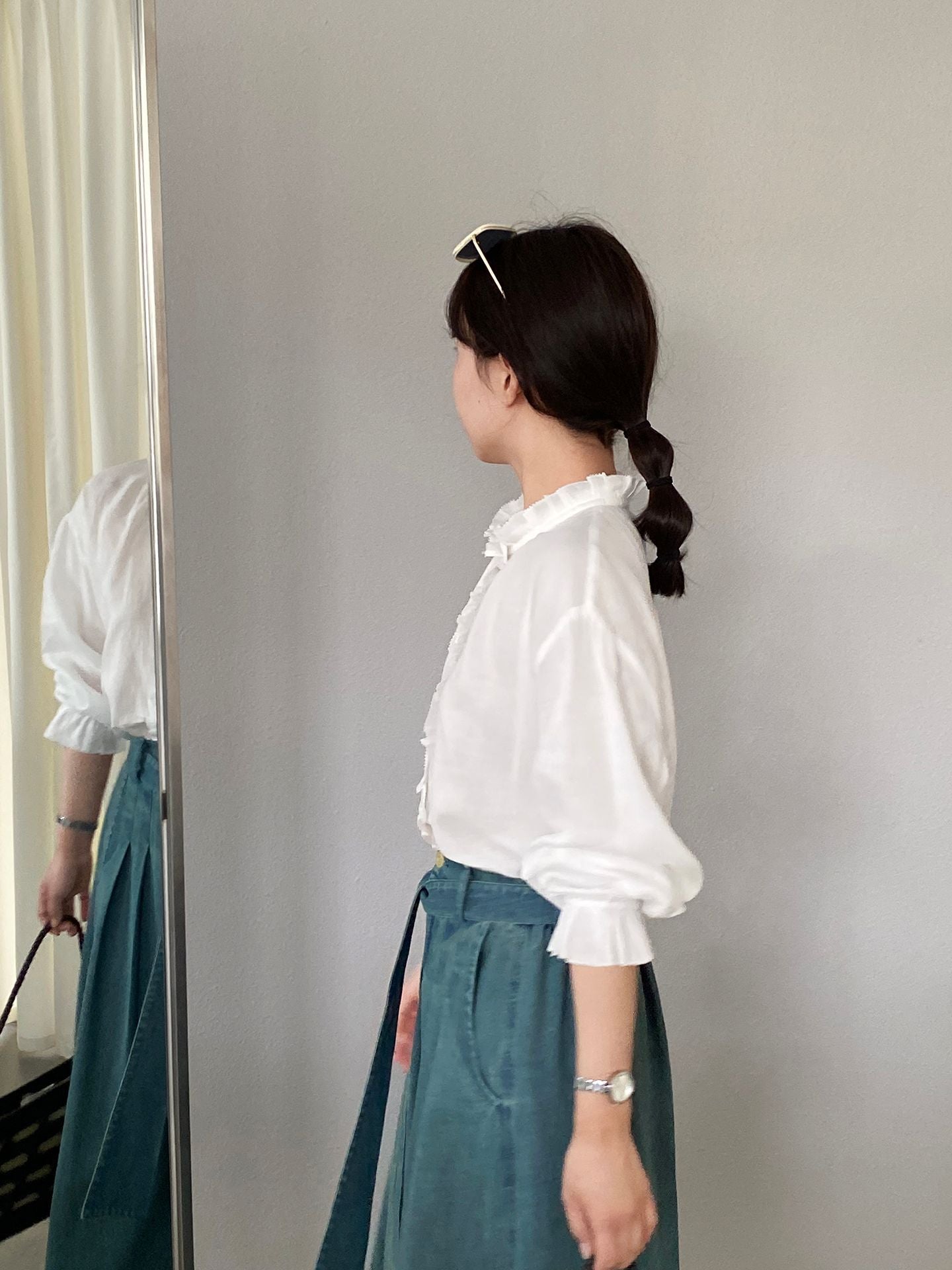 韓系復古木耳花邊領寬鬆喇叭袖苧麻襯衫-2色