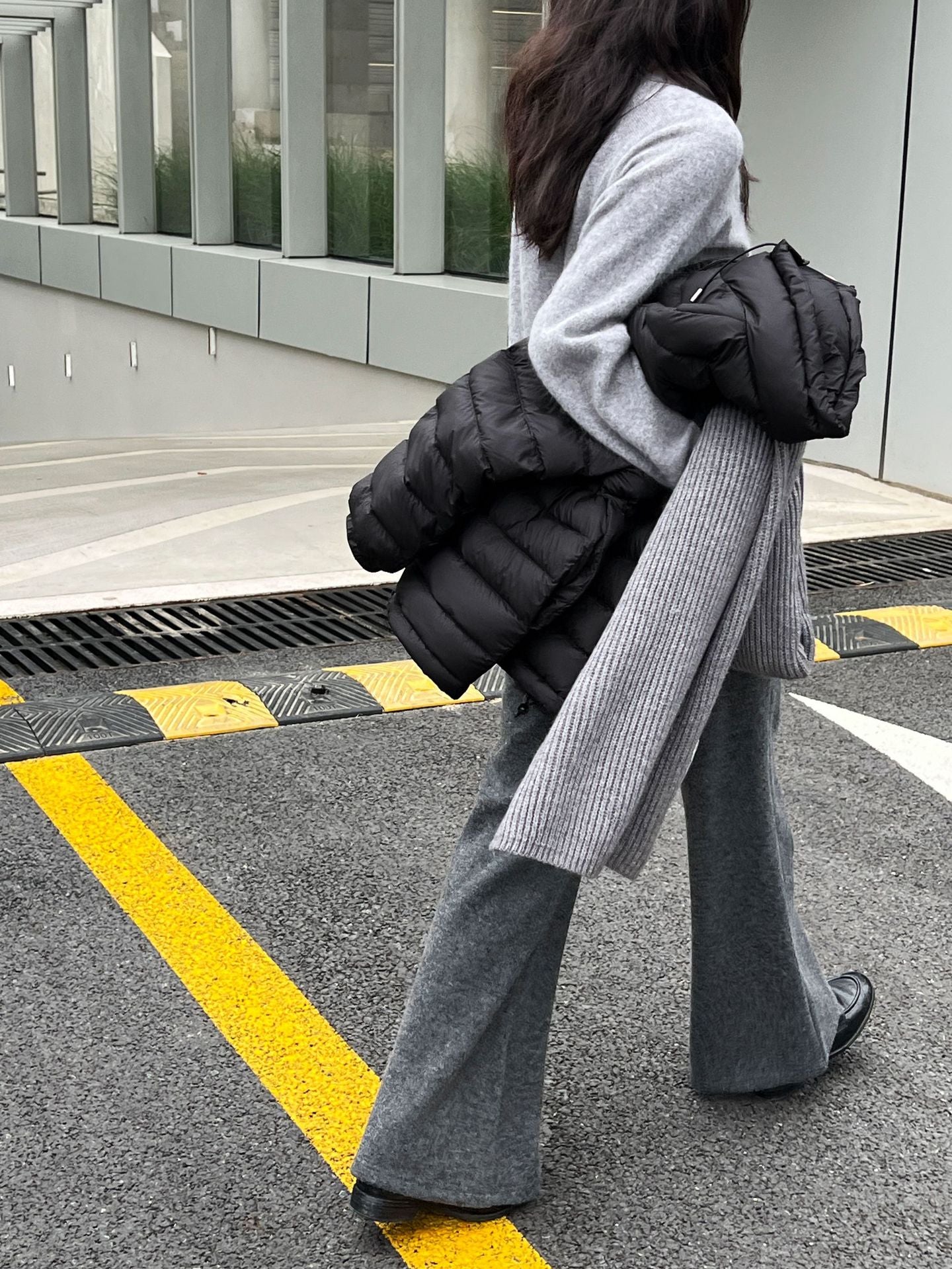 韓版時髦鬆弛顯瘦喇叭屁簾褲-2色