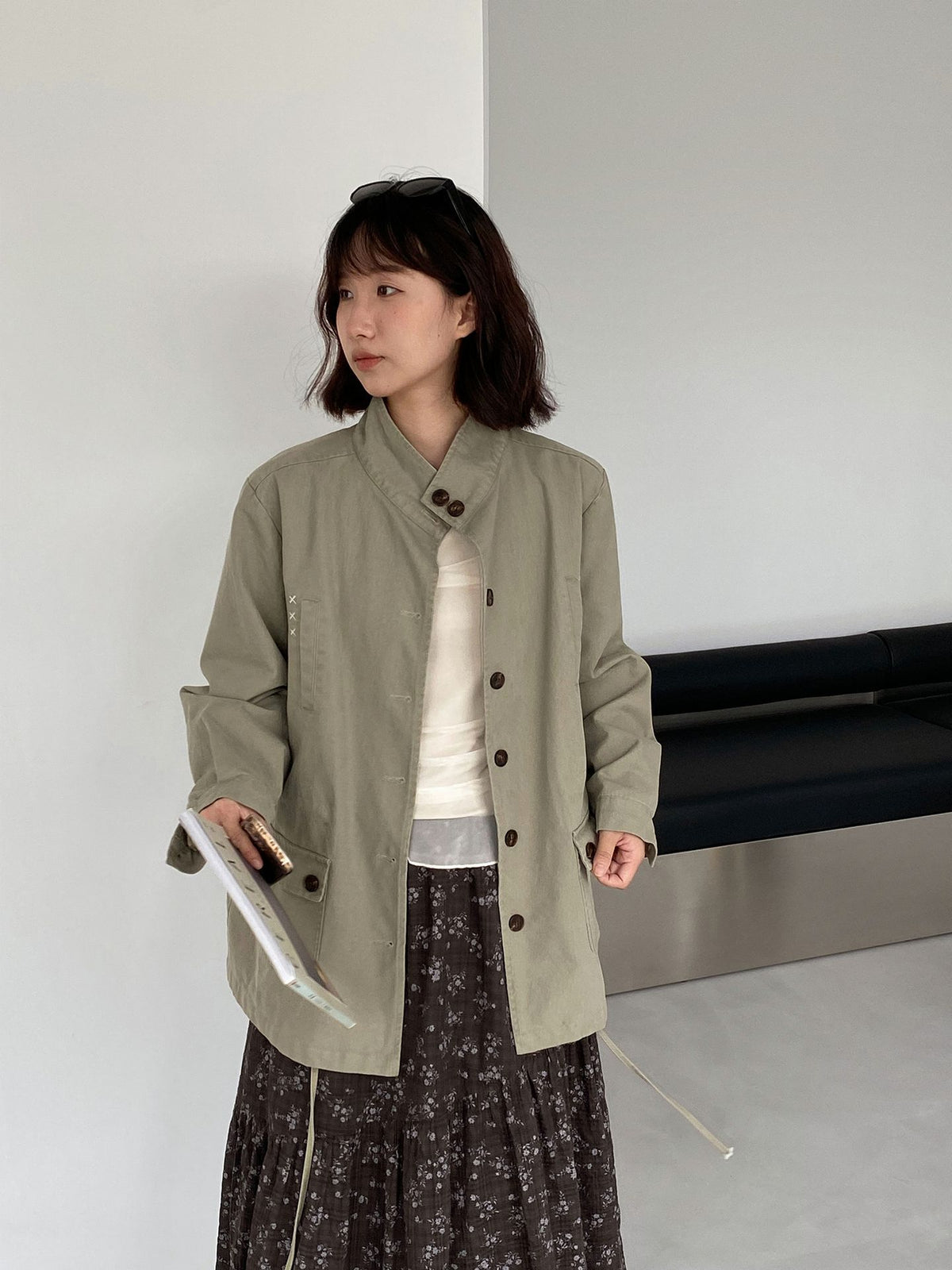 復古刺繡工裝風衣立領長袖外套-2色