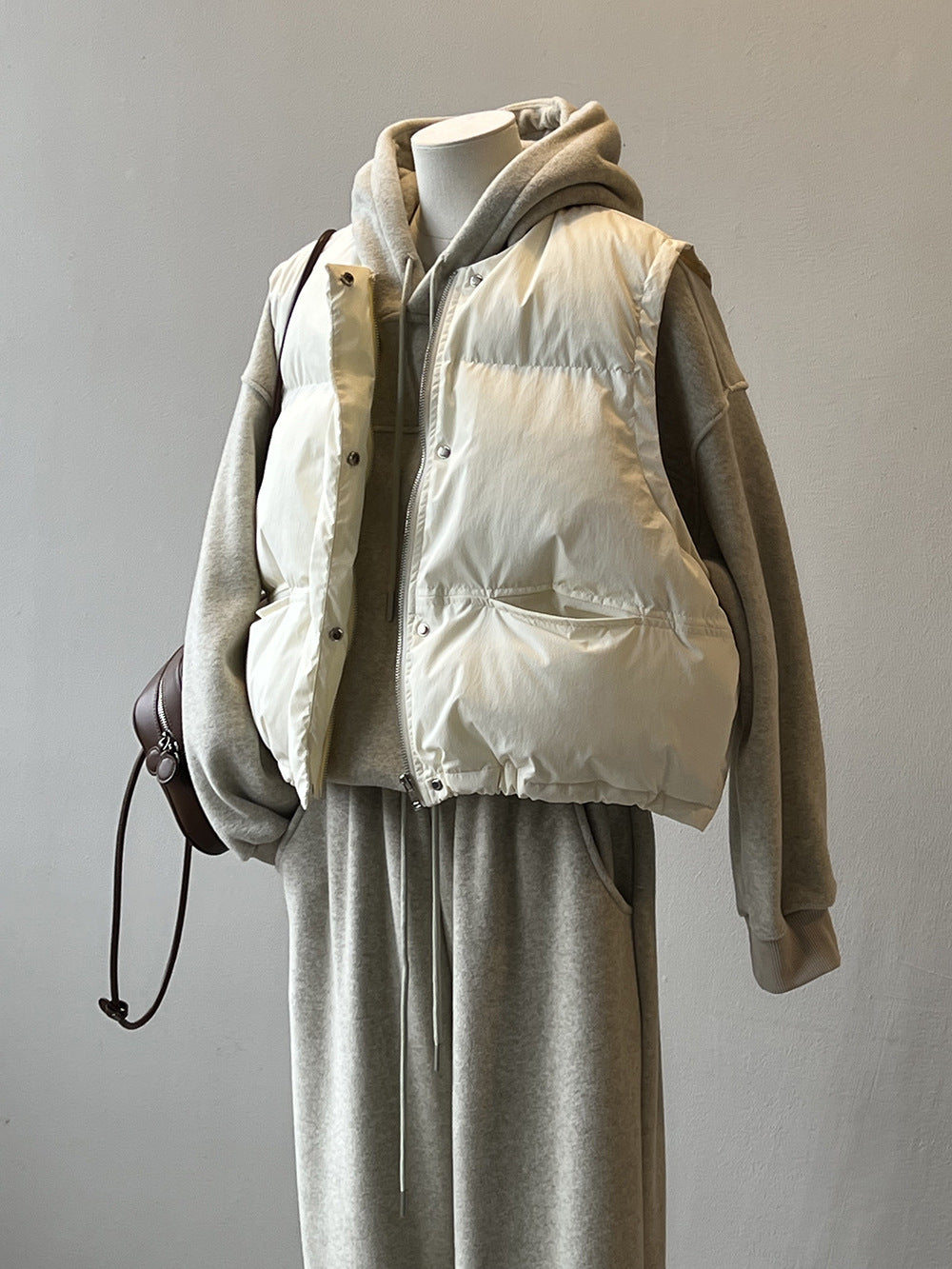 日系圓領短款寬鬆羽絨馬甲背心-2色