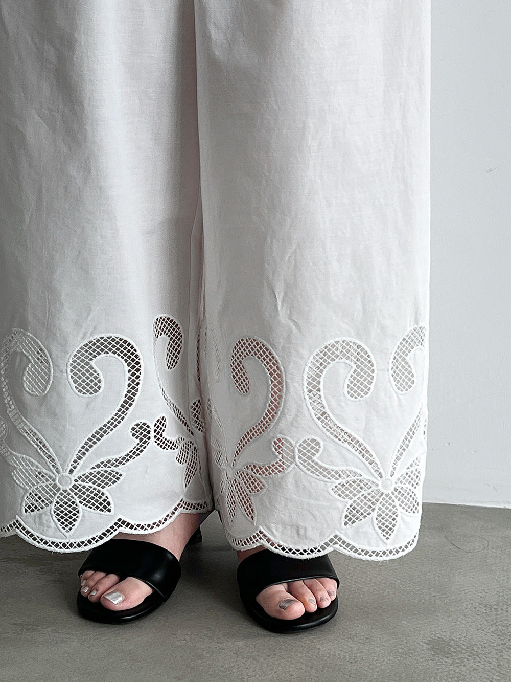 國風刺繡鏤空高腰鬆緊闊腿休閒褲