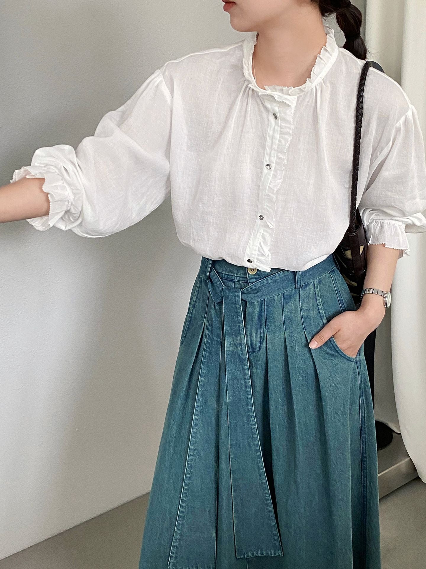 韓系復古木耳花邊領寬鬆喇叭袖苧麻襯衫-2色