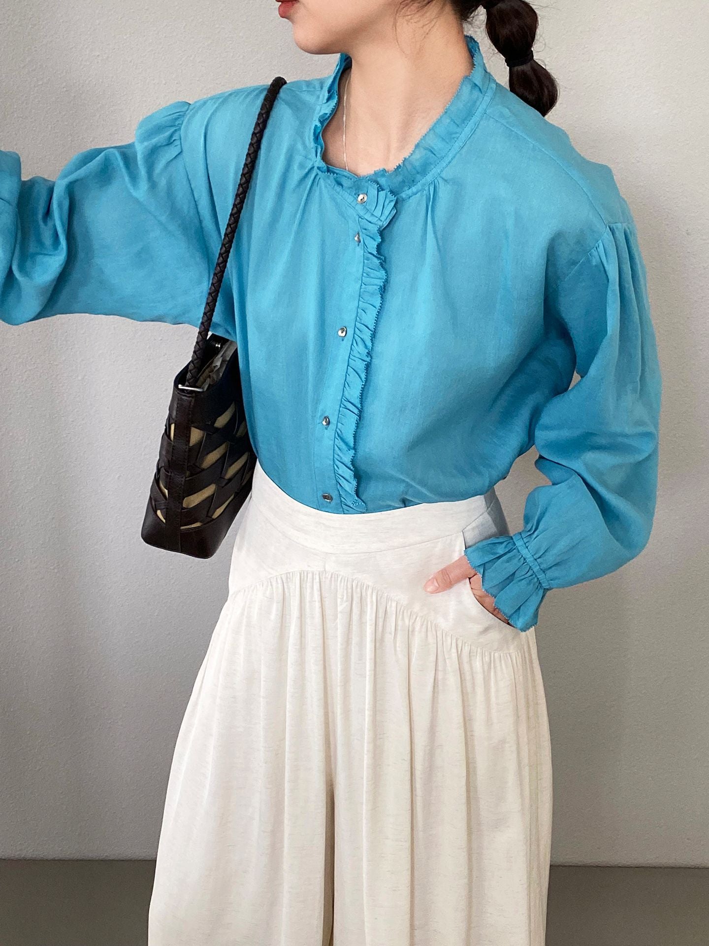 韓系復古木耳花邊領寬鬆喇叭袖苧麻襯衫-2色