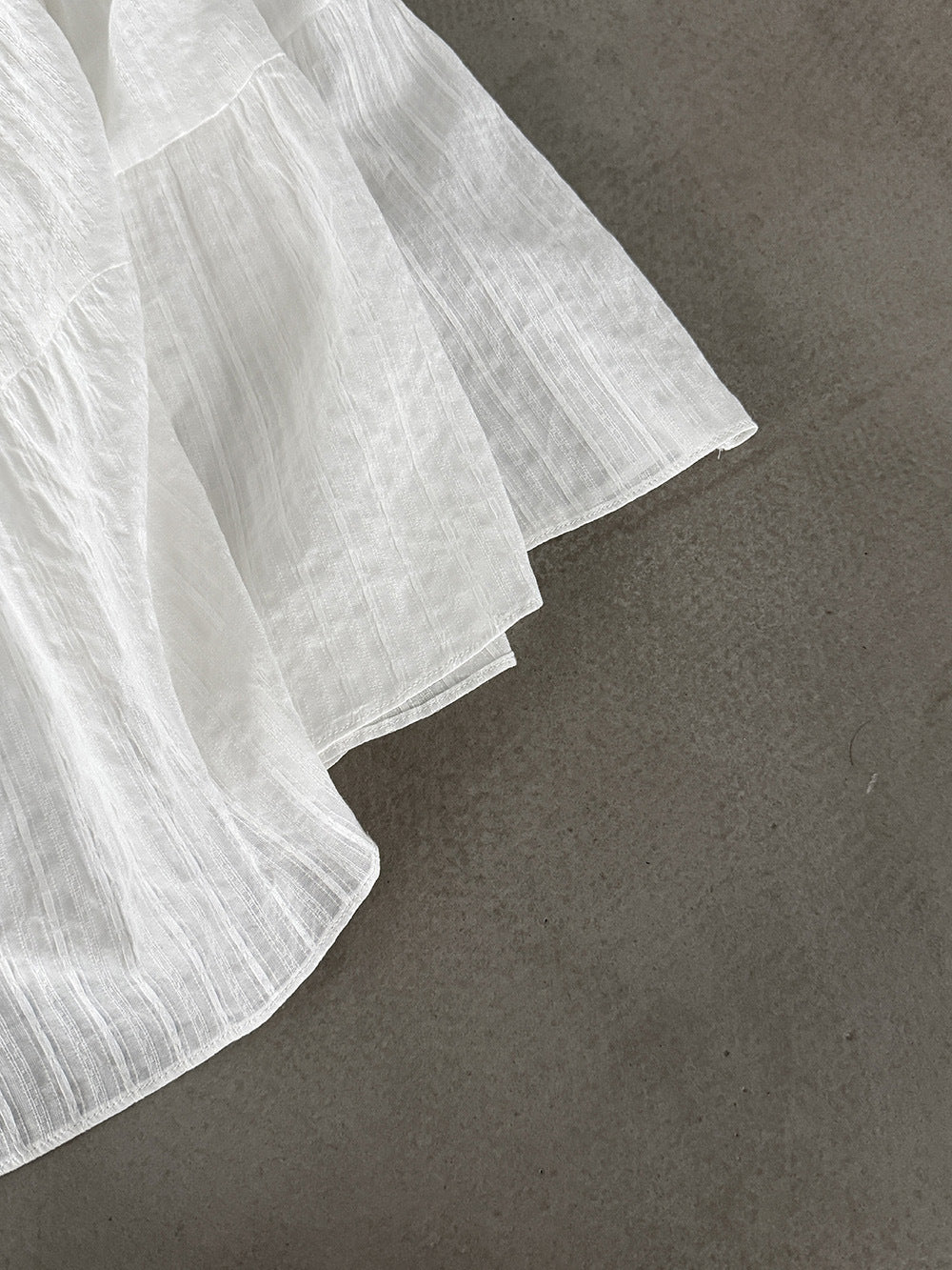 白色高腰A字蛋糕蓬蓬半身長裙