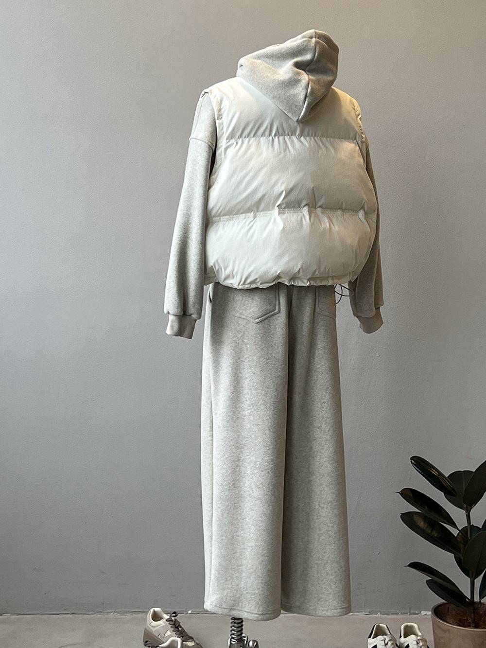 日系圓領短款寬鬆羽絨馬甲背心-2色