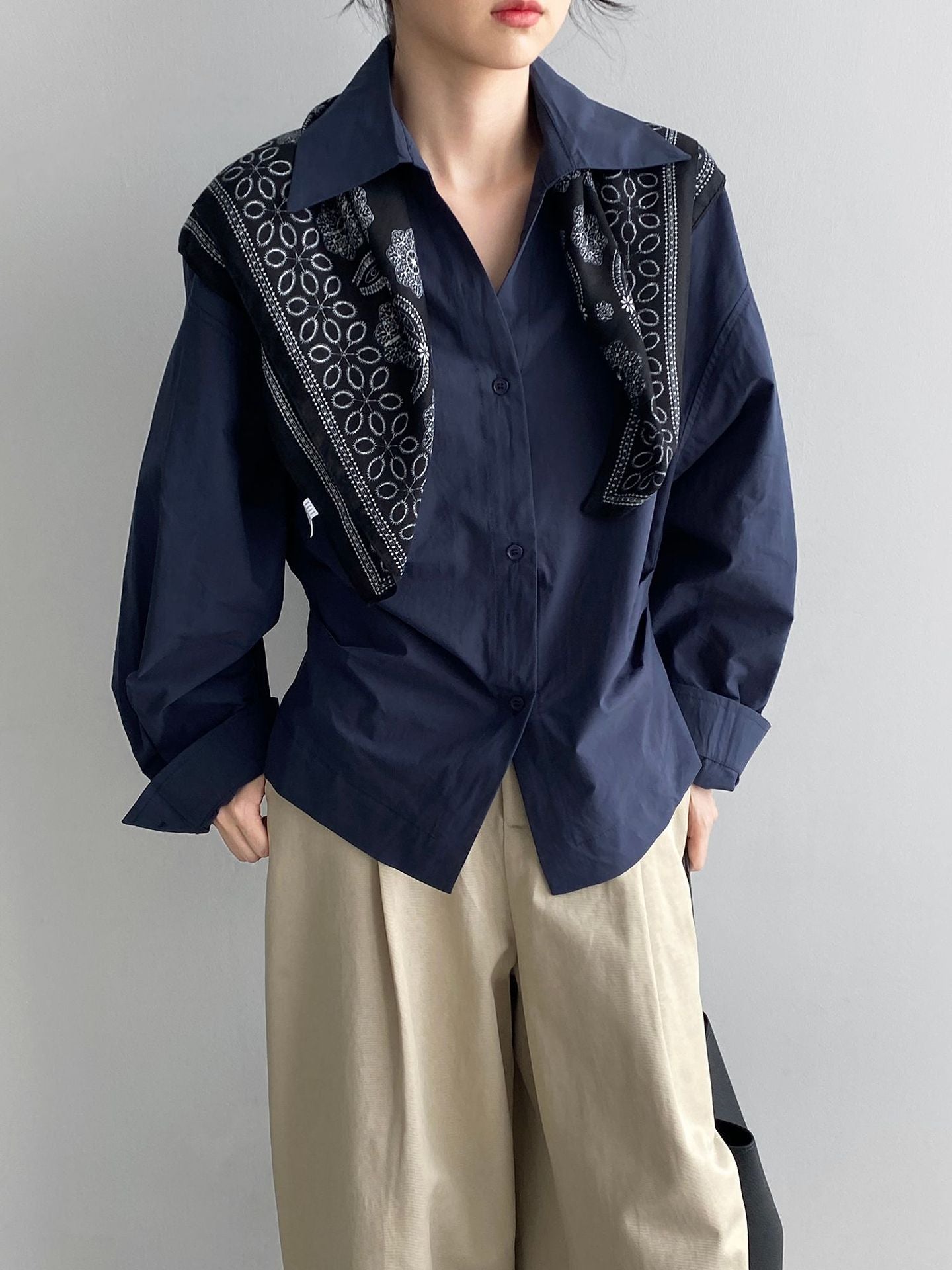 韓系通勤氣質顯瘦抽褶收腰襯衫+含披肩-3色