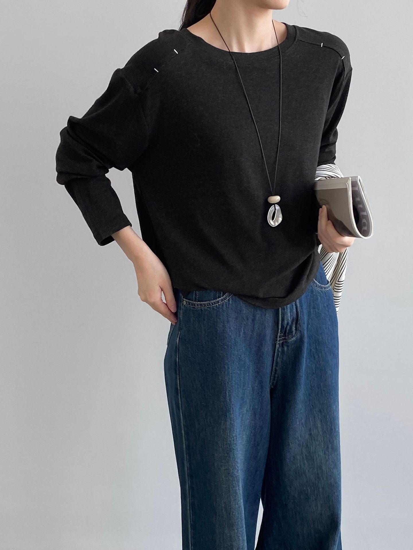 韓系設計款刺繡圓領長袖T恤-4色