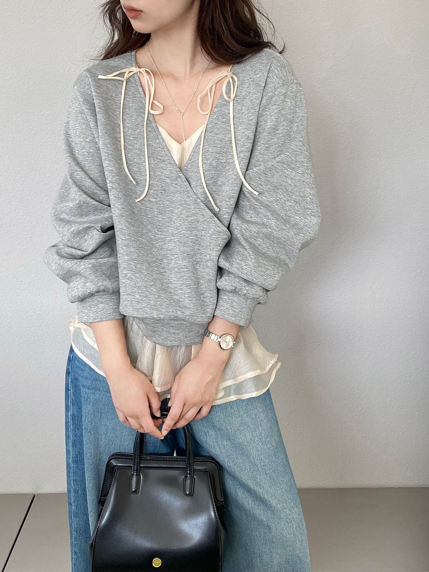 【疊穿芭蕾】V領荷葉邊拼接假兩件繫帶上衣