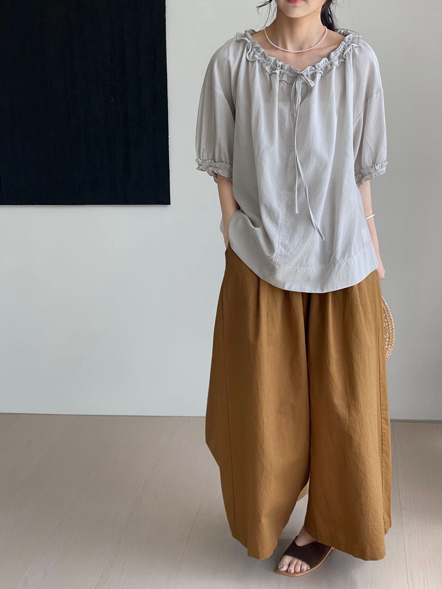 韓系溫柔V領抽繩花邊寬鬆襯衫-3色