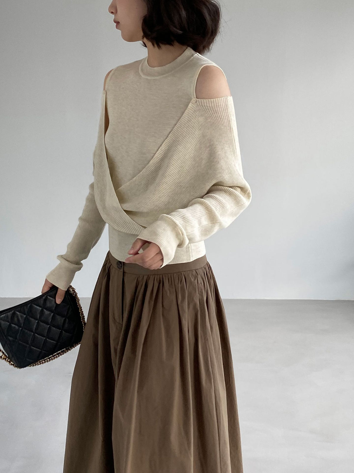 韓系慵懶風露肩不對稱交叉針織上衣-5色